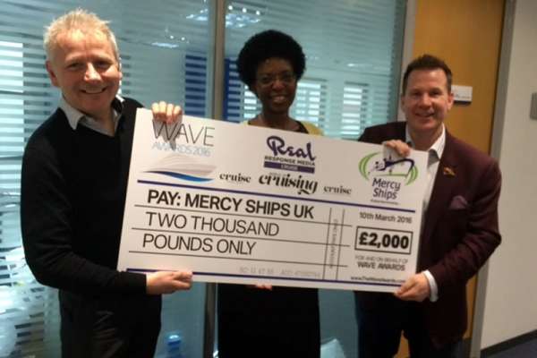 The Wave Awards Raises £2000 for Mercy Ships