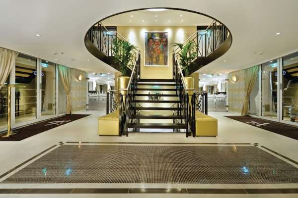 Vantage Deluxe - River Deluxe