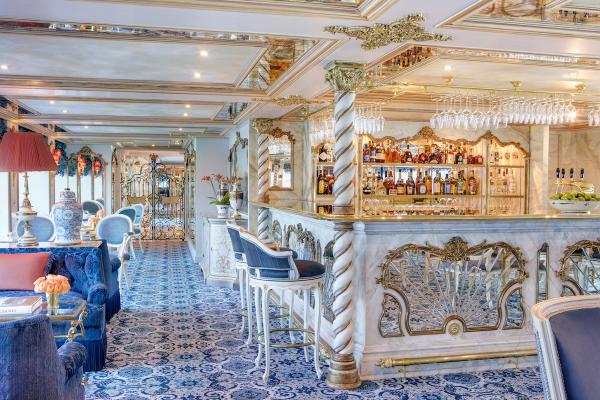 SS Maria ThSS Maria Theresa Habsburg Saloneresa Habsburg Salon