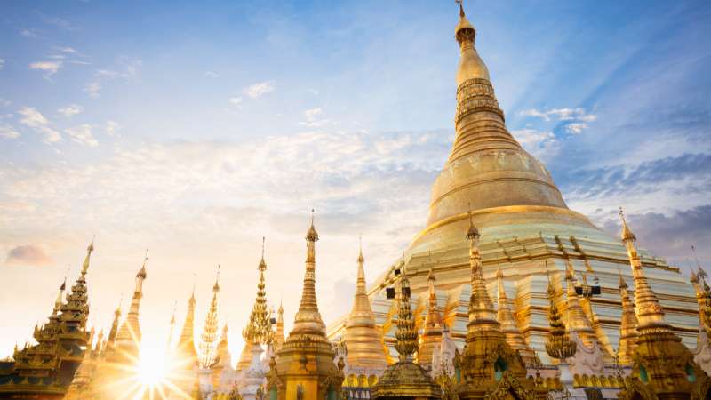 Shwedagon pagoda at sunset - Yangon - Myanmar