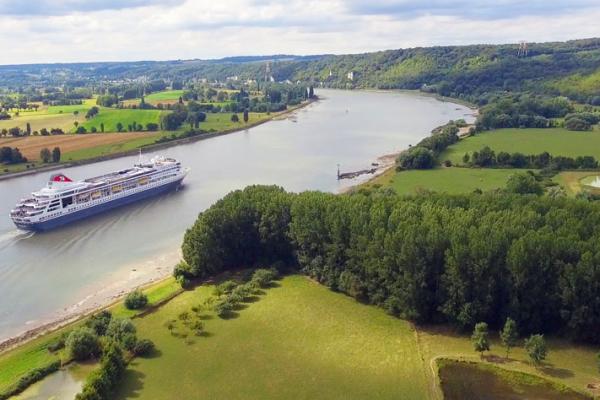 Fred. Olsen, Warmer Cruising, cruise, cruise campaign, cruising,