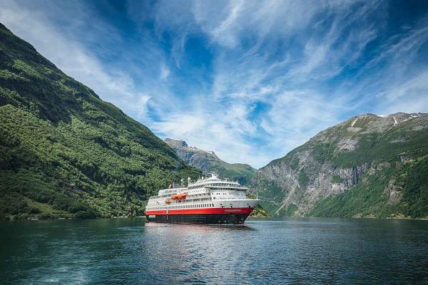 Hurtigruten cruise ship, green technology