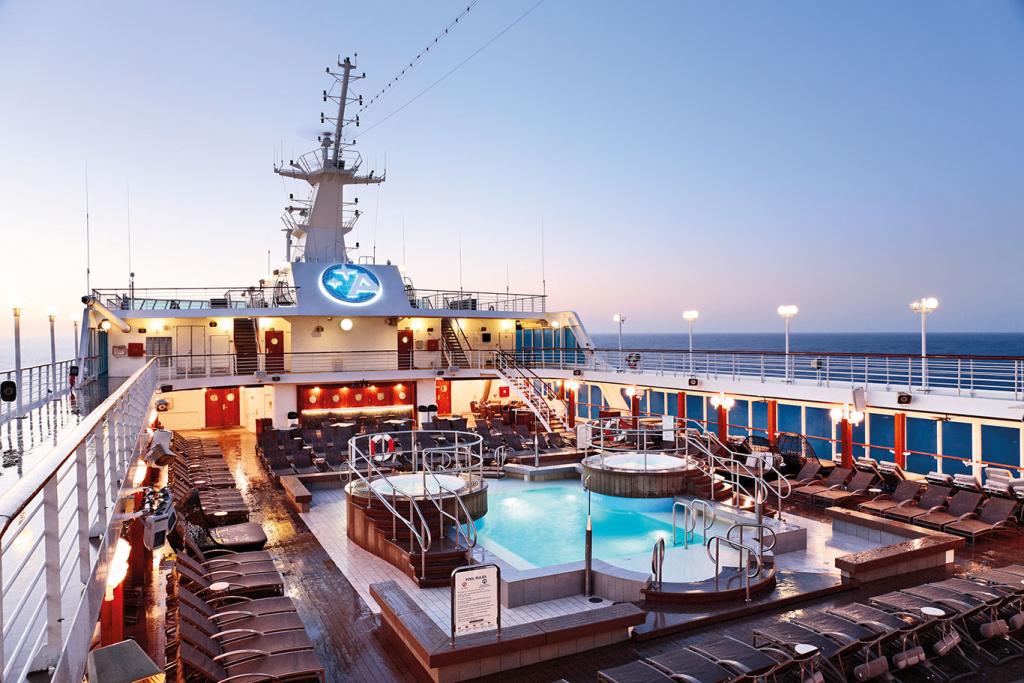 Azamara Journey pool deck