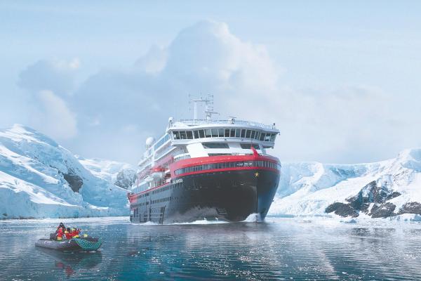 Hurtigruten hybrid powered ships