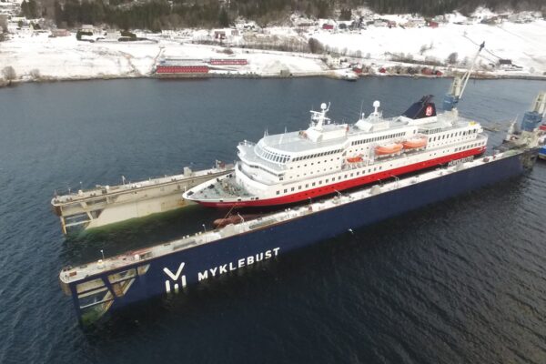 Hurtigruten Norway emission-free ship