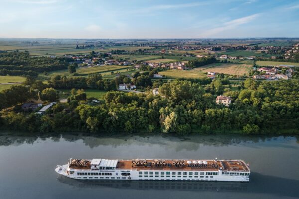 Uniworld research shows strong desire to switch to river cruise