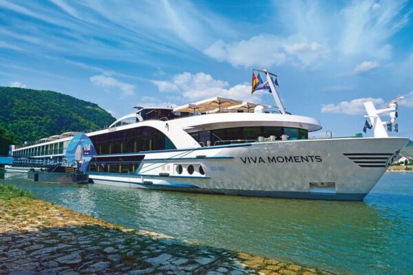 Viva Cruises launches series of Christmas itineraries for this year