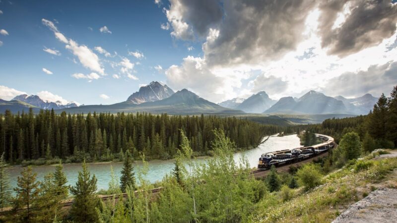 Cunard to offer Rocky Mountaineer tours on Alaska cruises