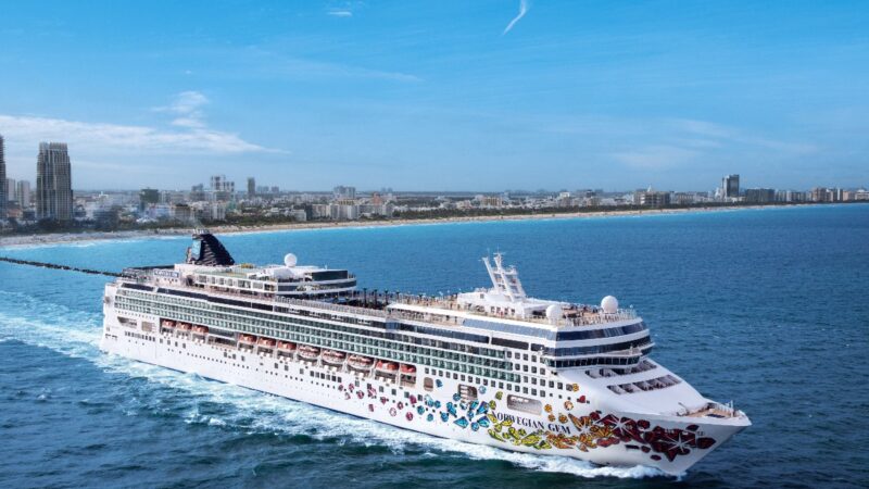 Norwegian Cruise Line, Norwegian Gem