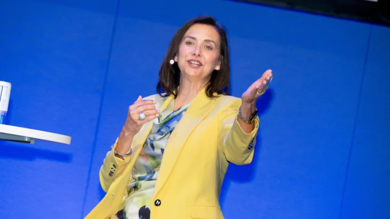 Dondra Ritzenthaler, Azamara CEO