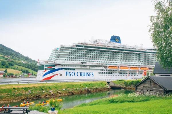 P&O Cruises, Iona