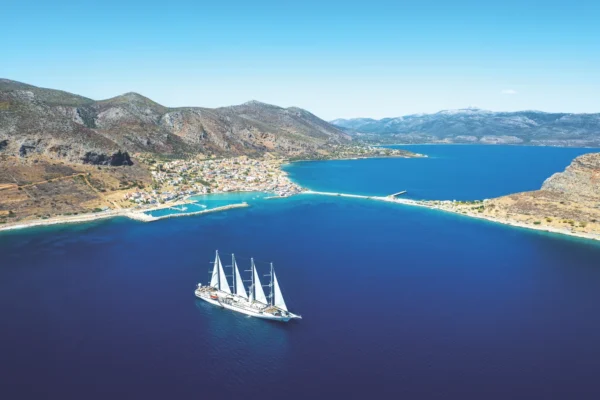Small ship, Windstar Cruises