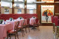 - Le Bistrot