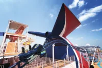 Carnival-Bolt-ride