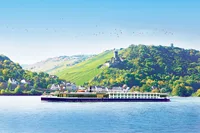 Large-Trafalgar-Exterior-Rhine-2 (3)